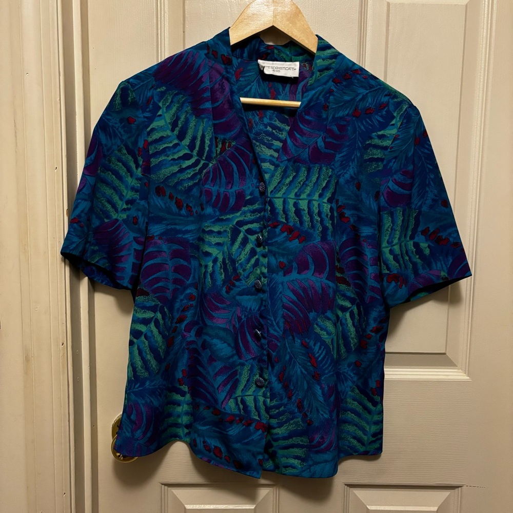 Vintage 90's Petite Sophisticate All Over Print Button Up Shirt Women's Medium